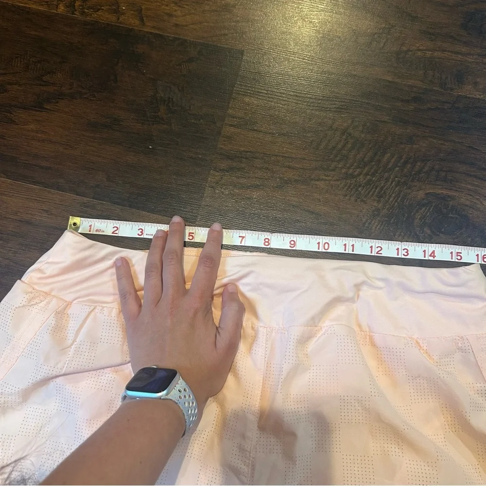 [Nike] Pale Pink Athletic Shorts